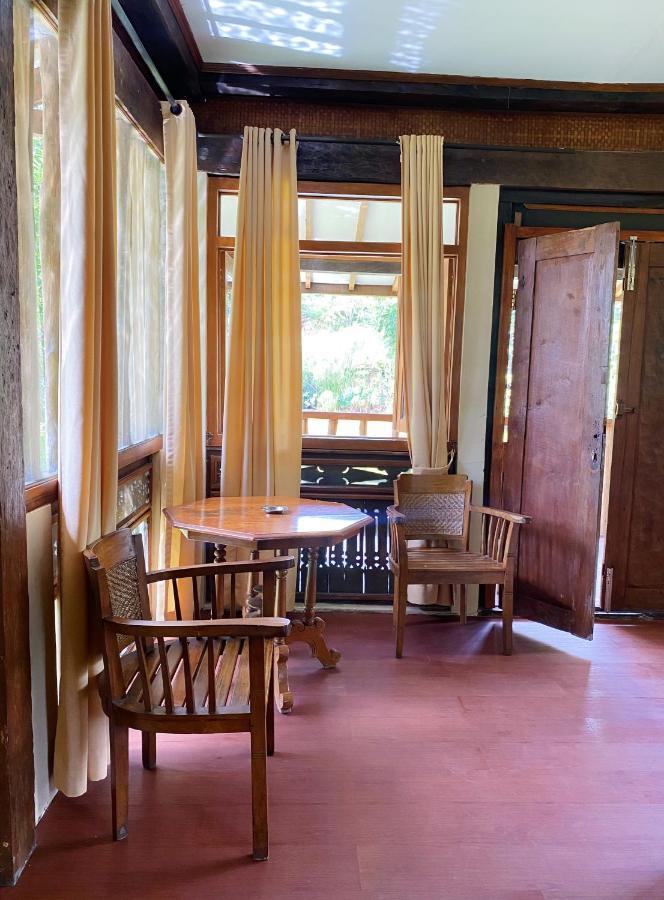 Sapulidi Cafe, Gallery & Resort レムバン エクステリア 写真